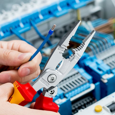 Плоскогубцы &Oslash; 15 мм, 2.5 мм&sup2;, электромонтажные, KNIPEX (13 96 200) 13 96 200 фото
